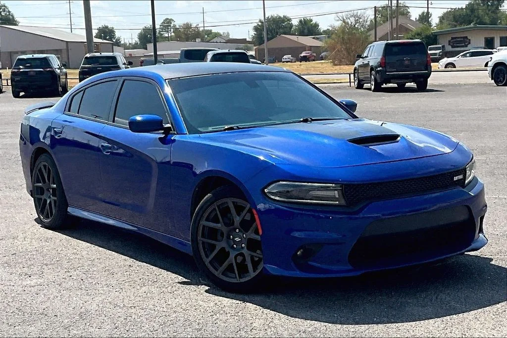 Used 2019 Blue Dodge R/T image 1