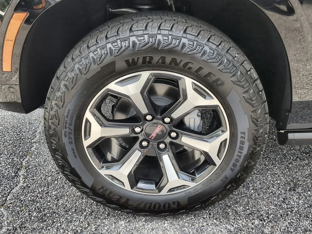 New 2026 Onyx Black GMC AT4 image 34