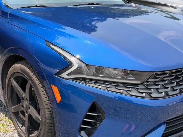 Used 2021 Blue Kia EX image 8