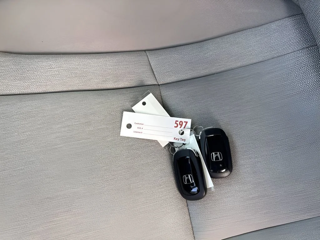 Used 2025 Gray Honda LX image 7
