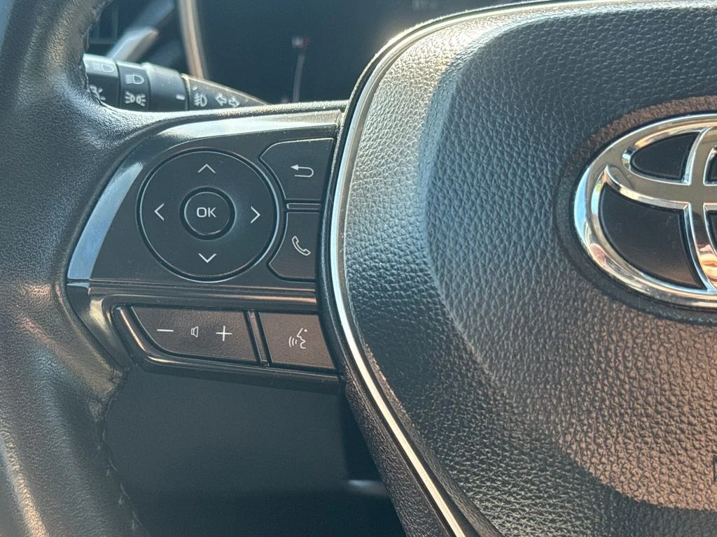 Used 2025 Black Toyota XLE image 20