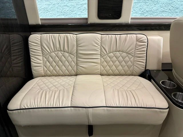 Used 2021 Black Mercedes-Benz Midwest Automotive Luxe Cruiser image 49