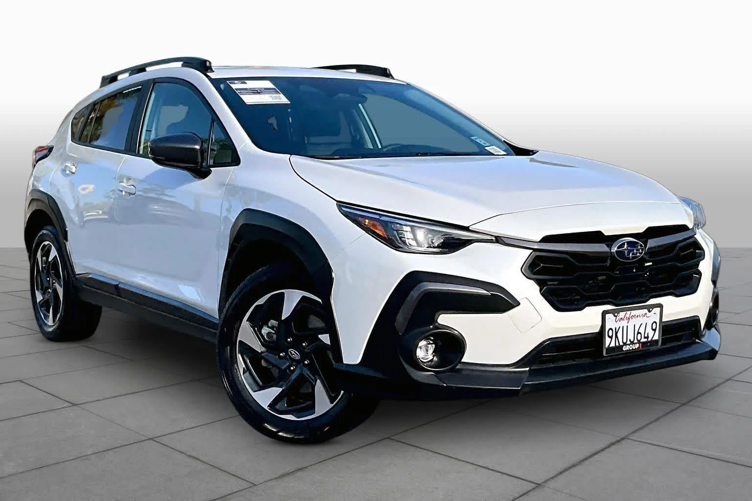 Used 2024 Crystal White Pearl Subaru Limited image 2