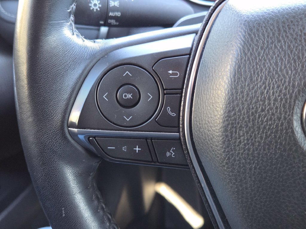 Used 2020 Wind Chill Pearl Toyota XSE V6 image 18