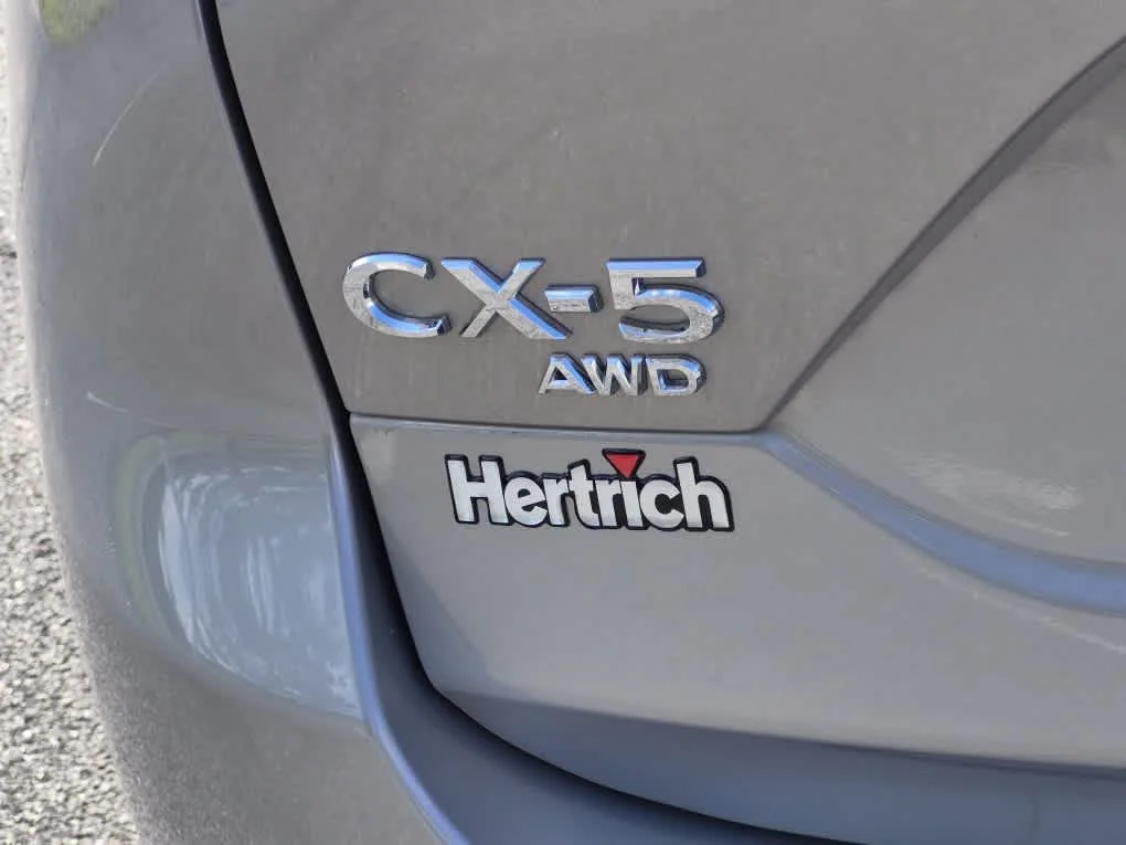 Certified Used 2025 Platinum Quartz Metallic Mazda 2.5 S image 21
