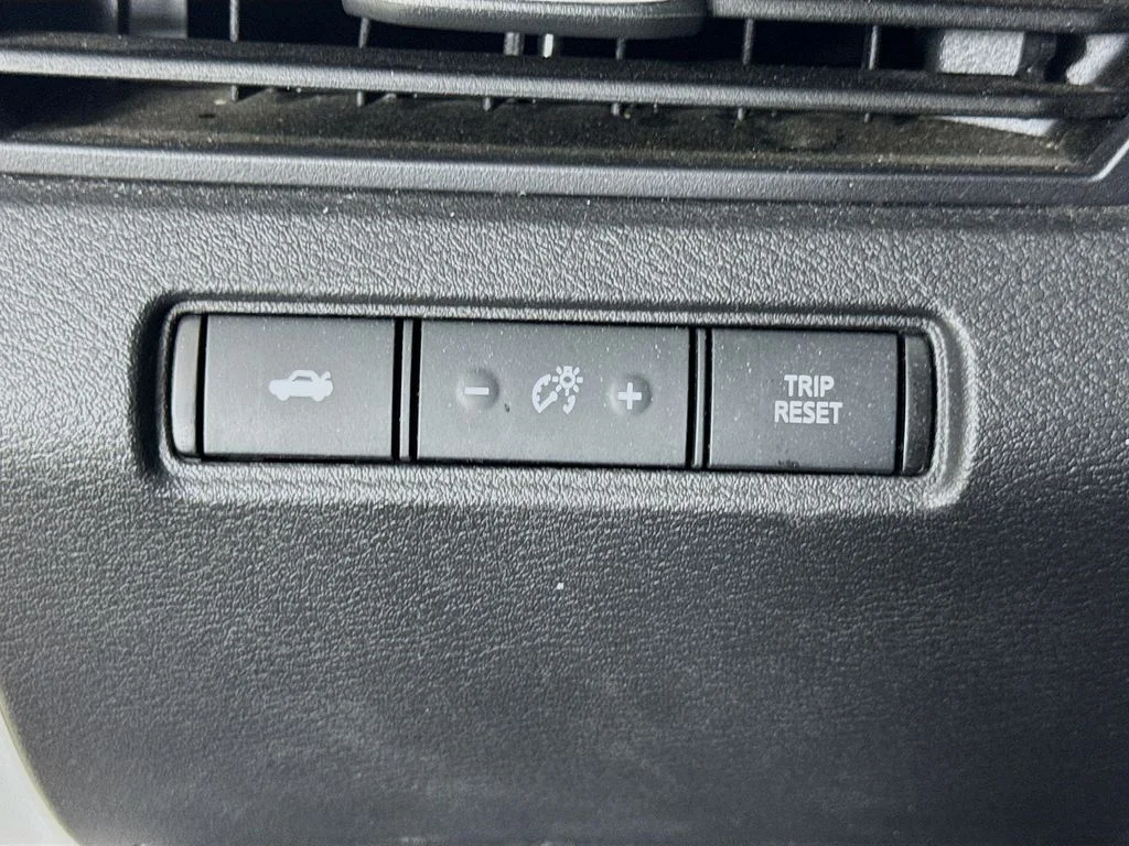Certified Used 2024 Silver Nissan 2.5 SV image 11