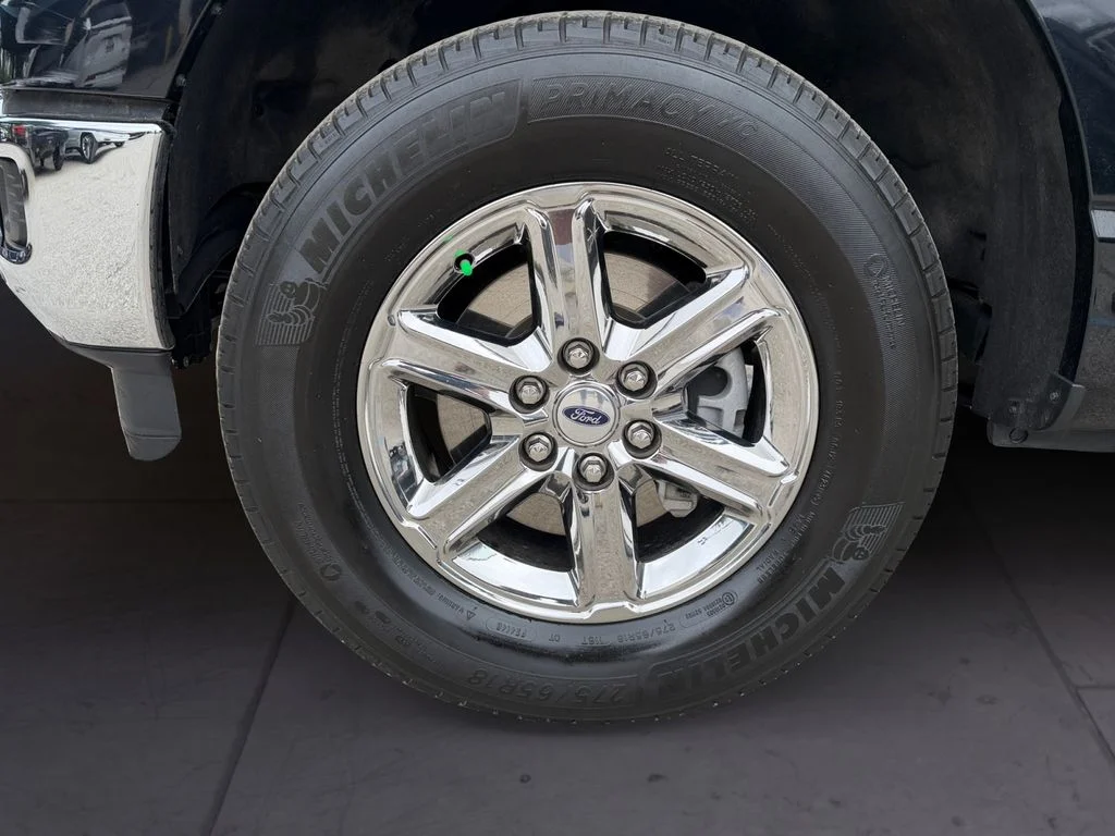 Used 2024 Black Ford XLT image 9