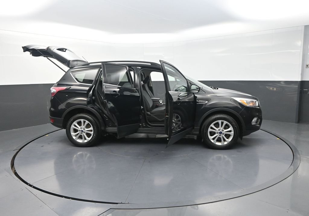 Used 2018 Black Ford SE image 38