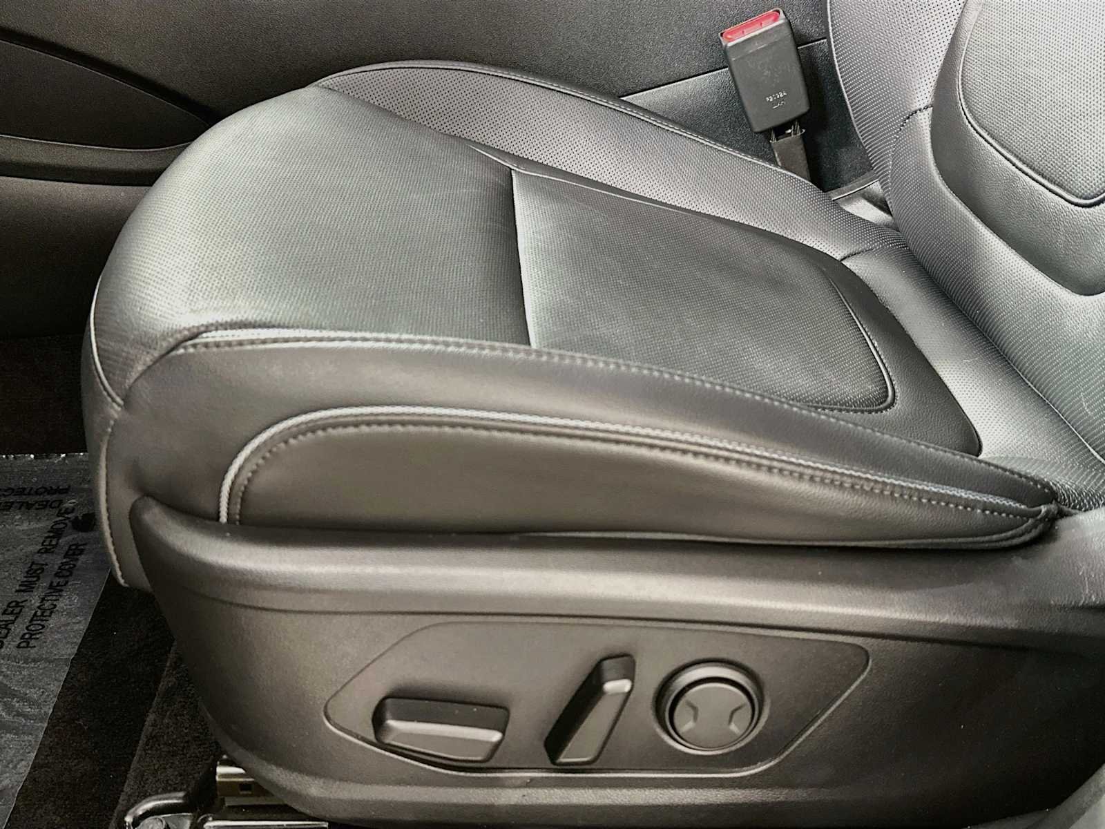 Used 2023 California Sand Hyundai Limited image 18