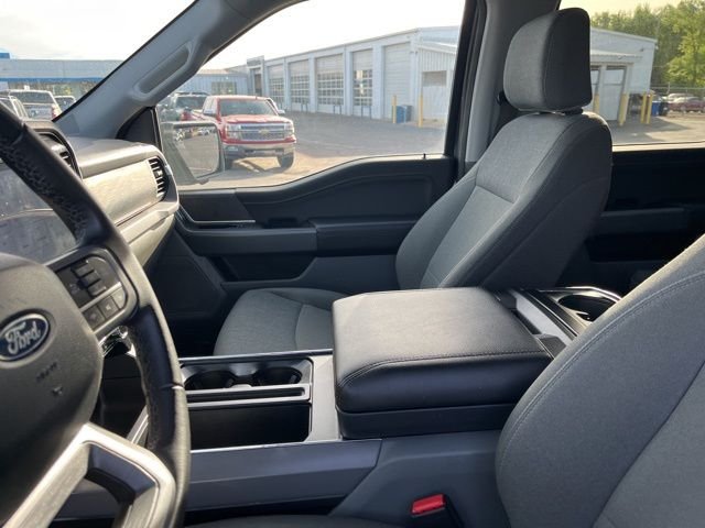 Used 2024 Gray Ford XLT image 9