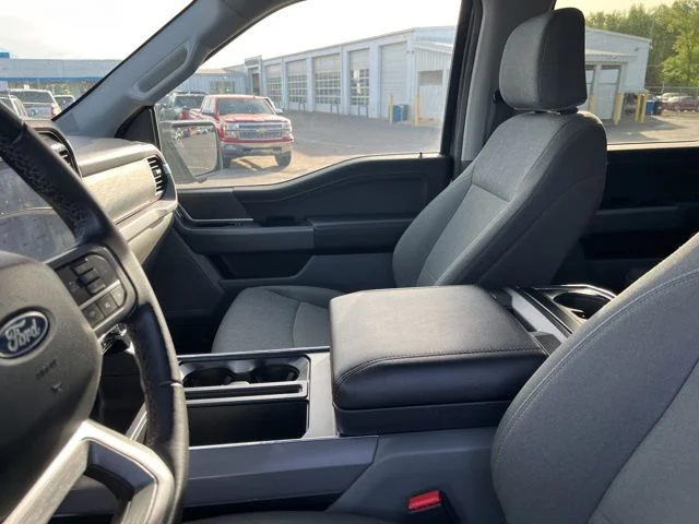 Used 2024 Gray Ford XLT image 9