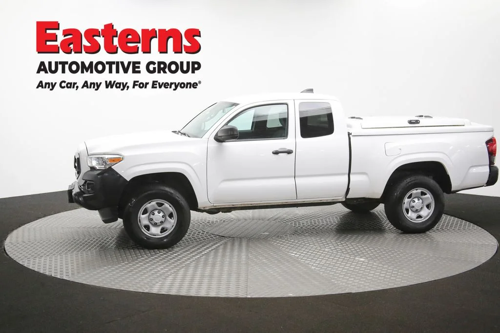 Used 2020 White Toyota SR image 58