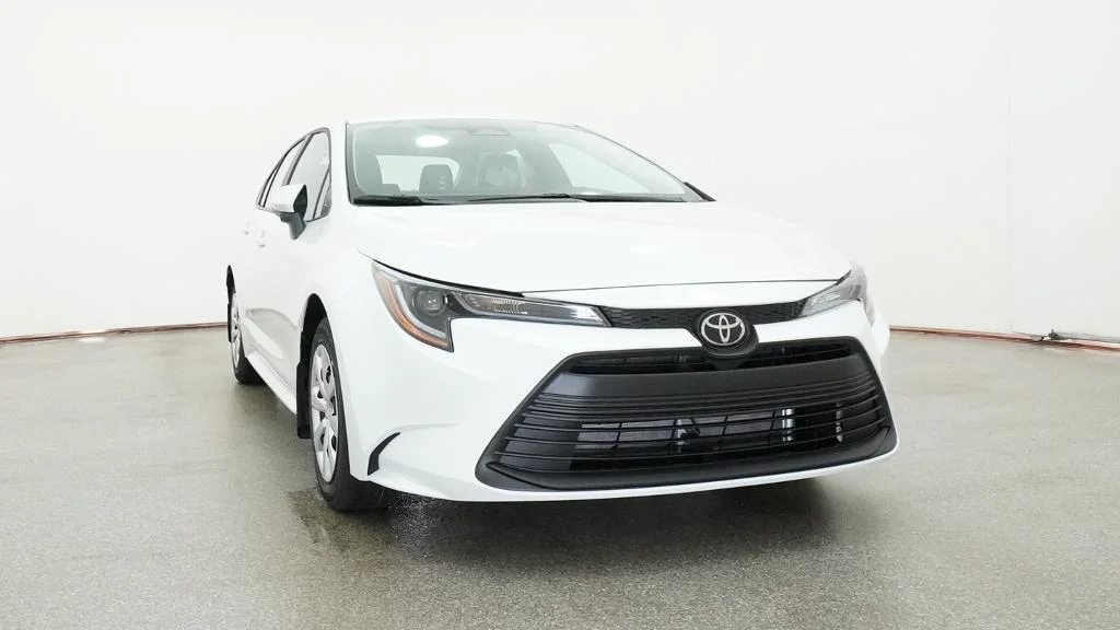 New 2026 Wind Chill Pearl Toyota LE image 7