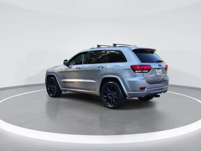 Used 2019 Silver Jeep Altitude image 6