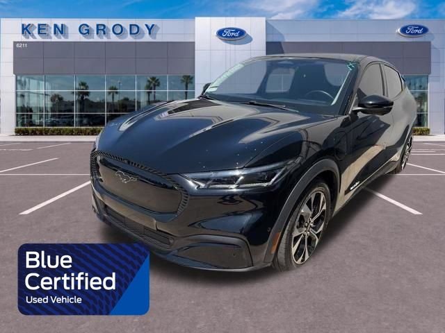 2024 Ford Mustang-Mach-e Select's photo