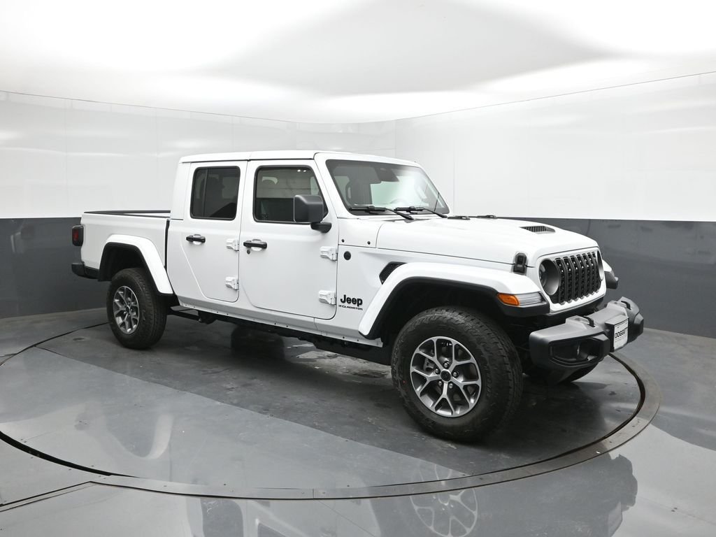 New 2026 Bright White Clear-Coat Exterior Paint Jeep Sport S image 26