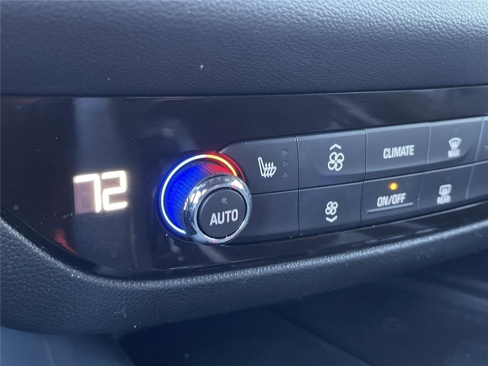 2023 Buick Enclave Essence - Photo 28