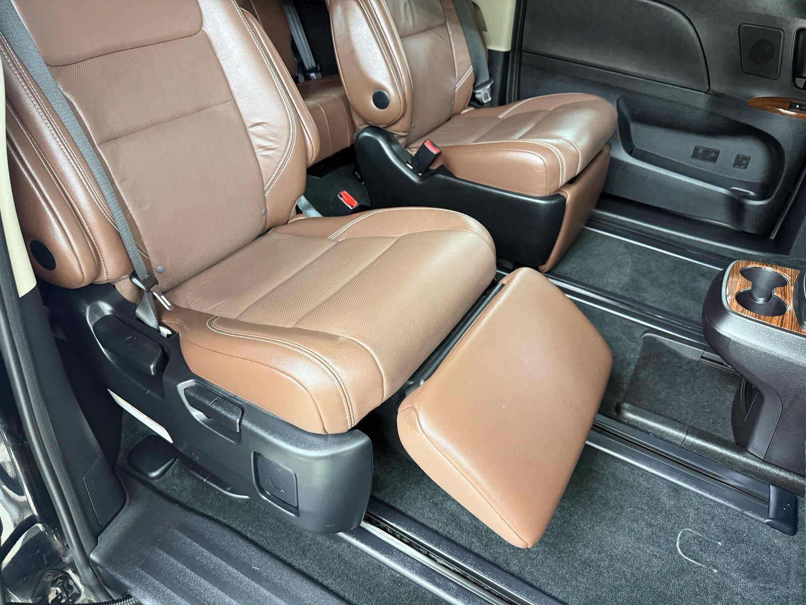 Used 2017 Black Toyota Limited Premium image 33