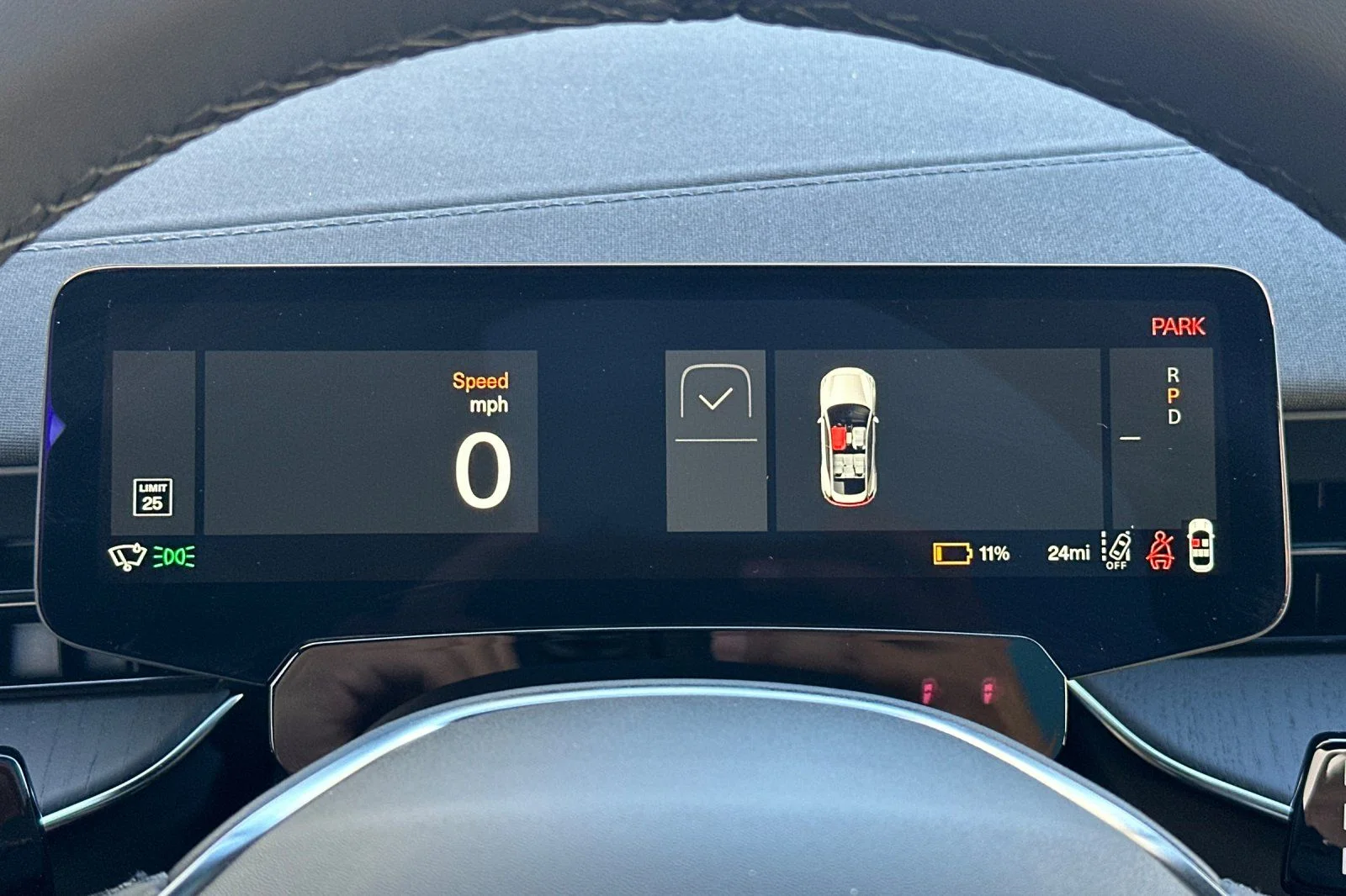 Used 2025  Polestar Long Range Dual Motor image 26