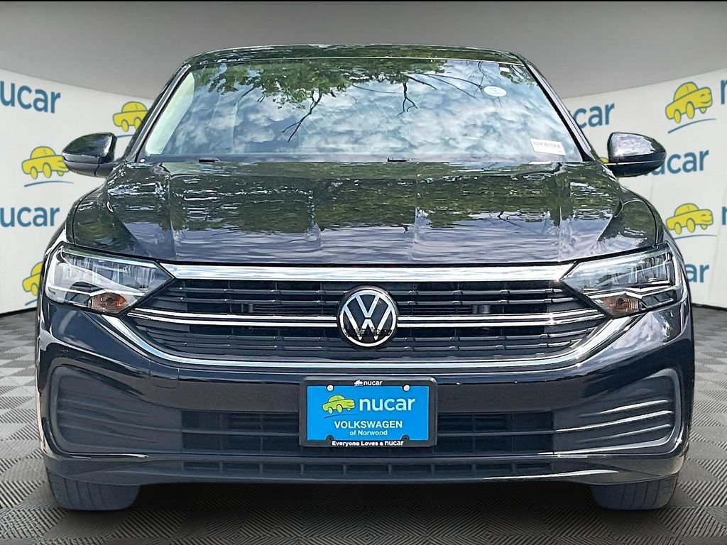 Used 2023 Black Volkswagen 1.5T SE image 2