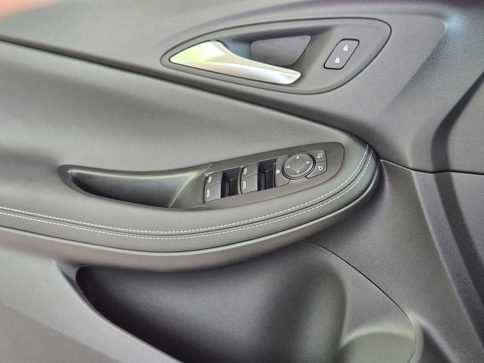 2026 Buick Encore GX Preferred - Photo 15