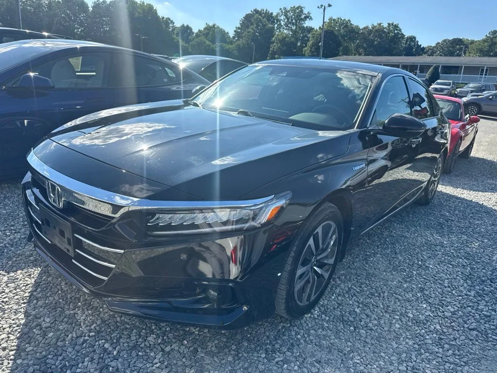 Used 2022  Honda EX-L image 1