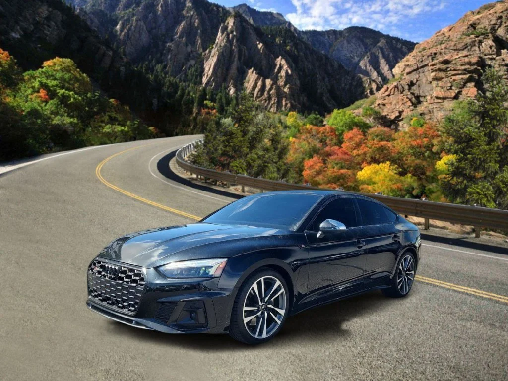 Used 2022 Black Audi  image 6