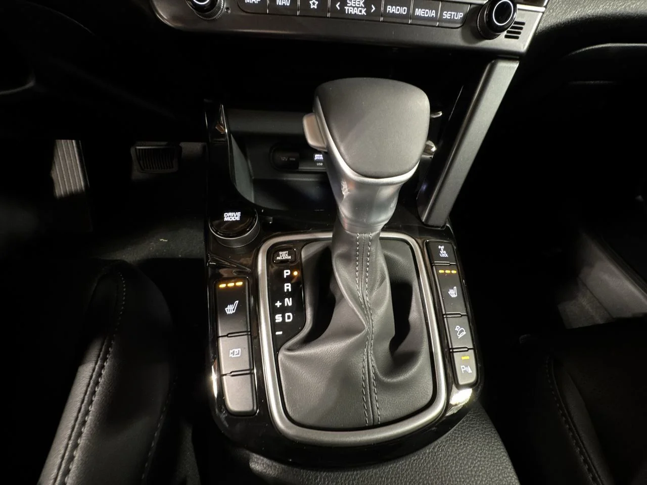 New 2026 Steel Gray Kia EX image 23