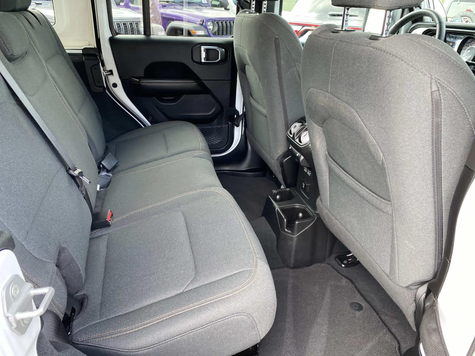 Used 2026 Bright White Clearcoat Jeep Sahara image 24