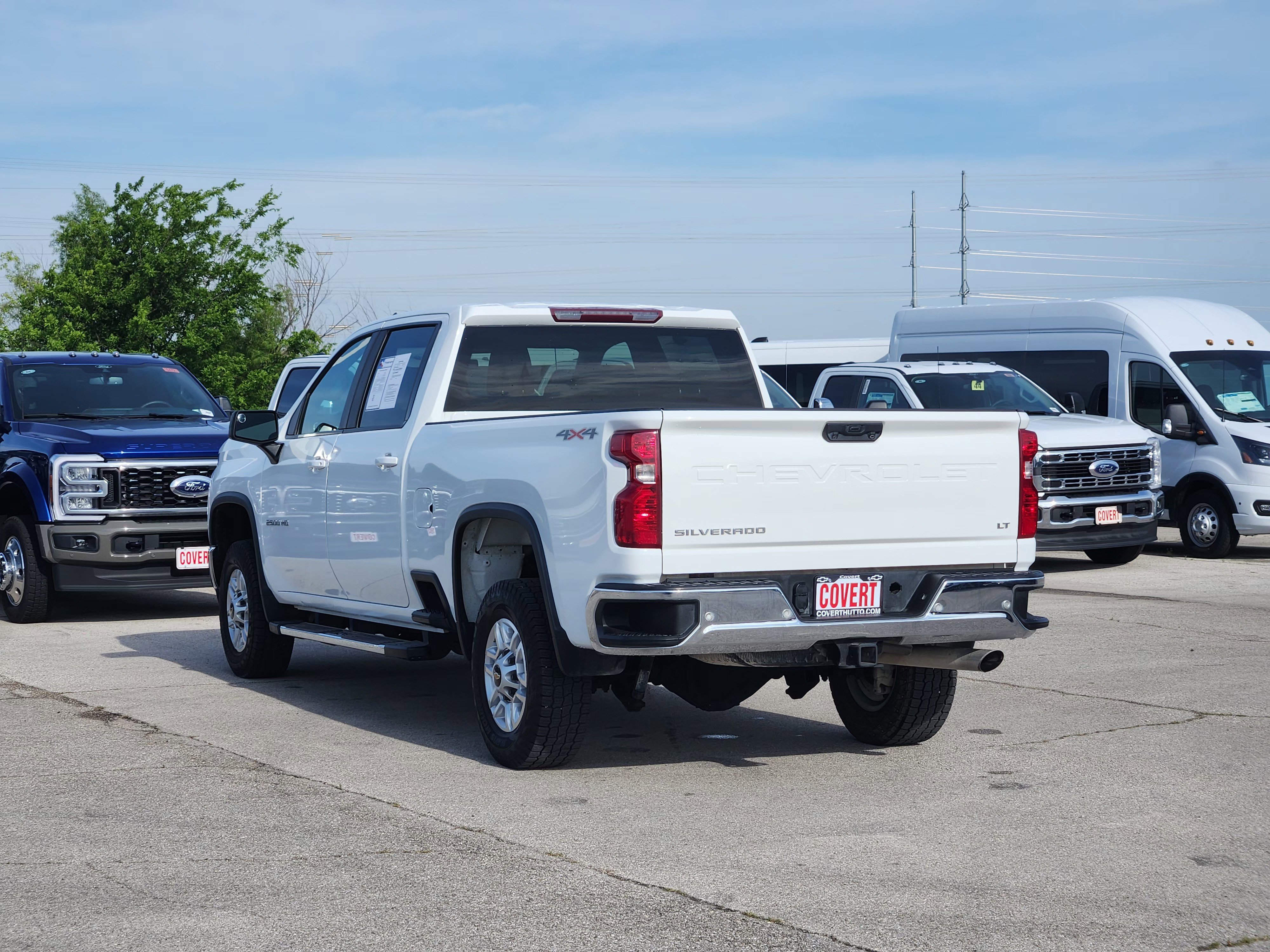 Used 2022 Summit White Chevrolet LT image 5