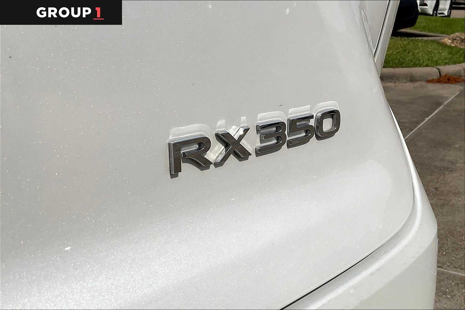 Used 2025 Eminent White Pearl Lexus Premium Plus image 26