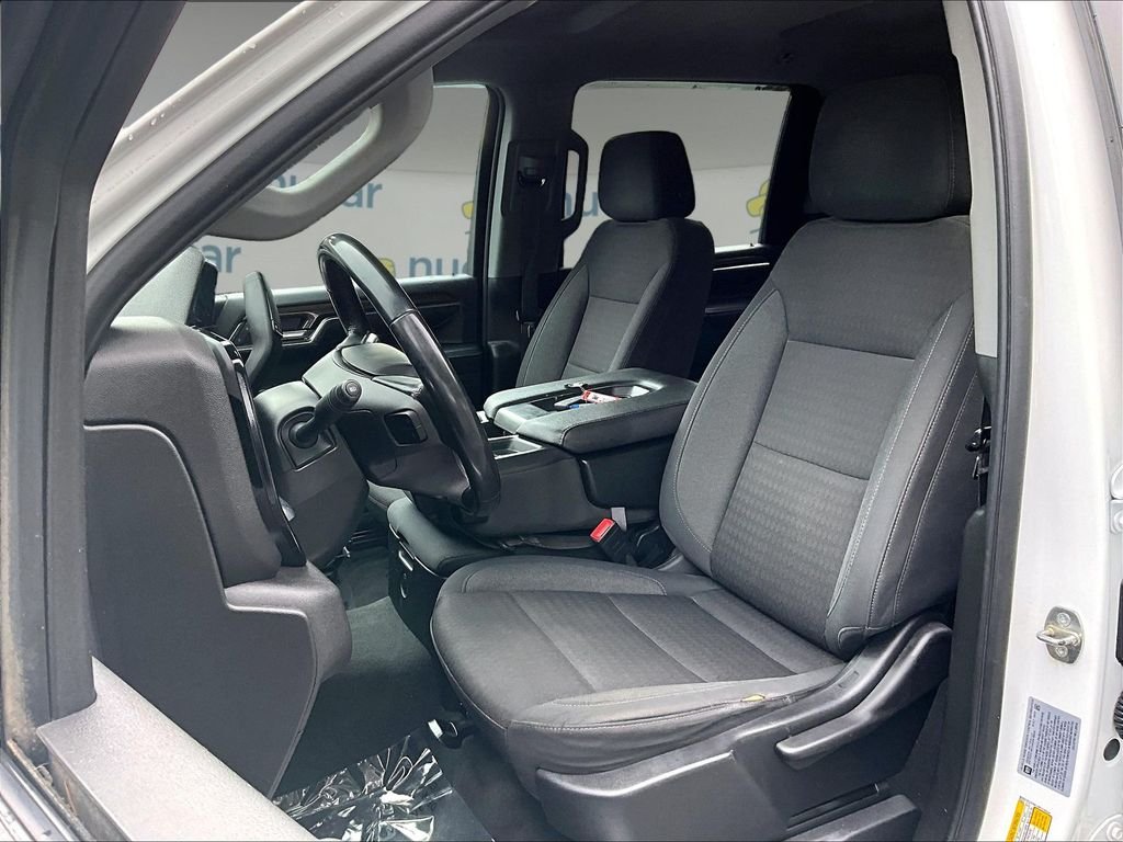 Used 2024 Summit White Chevrolet LT image 10