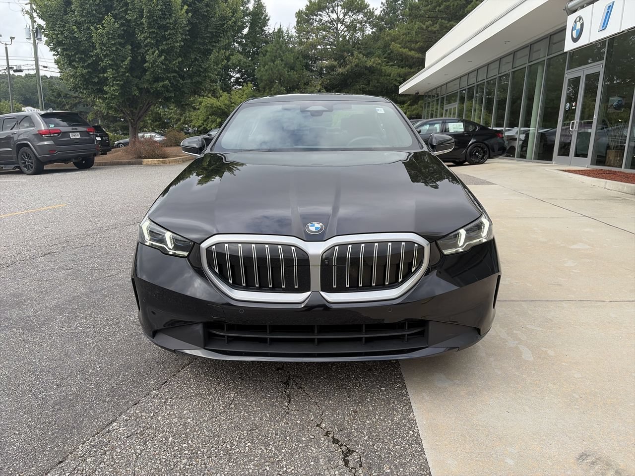 Used 2025 Black Sapphire Metallic BMW 530i image 3