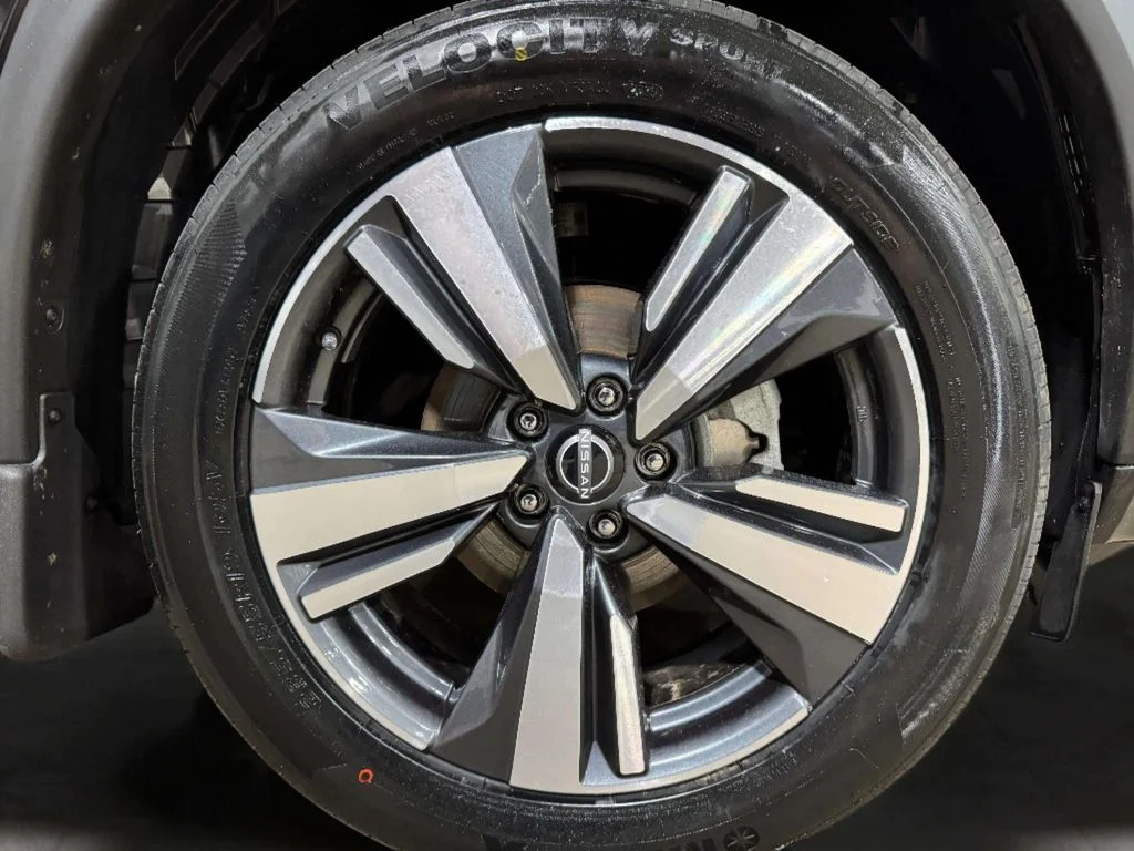 Certified Used 2023 Super Black Nissan SL image 32