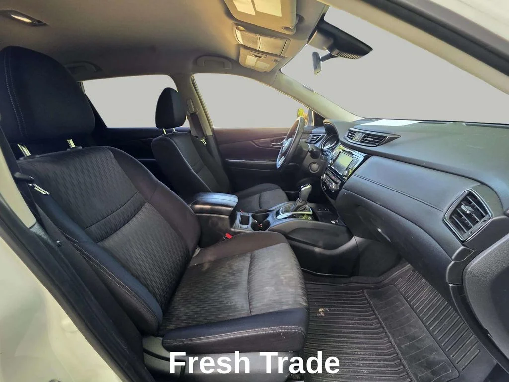 Used 2020 Pearl White Tricoat Nissan SV image 11