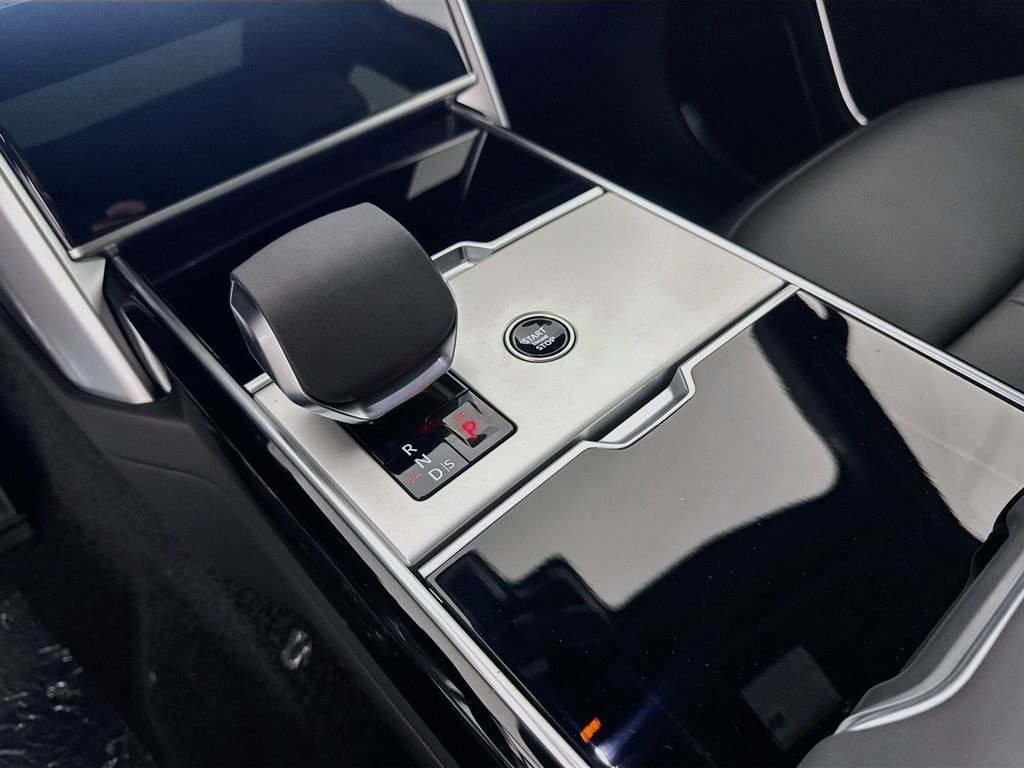 New 2026 Charente Grey Land Rover SE image 17