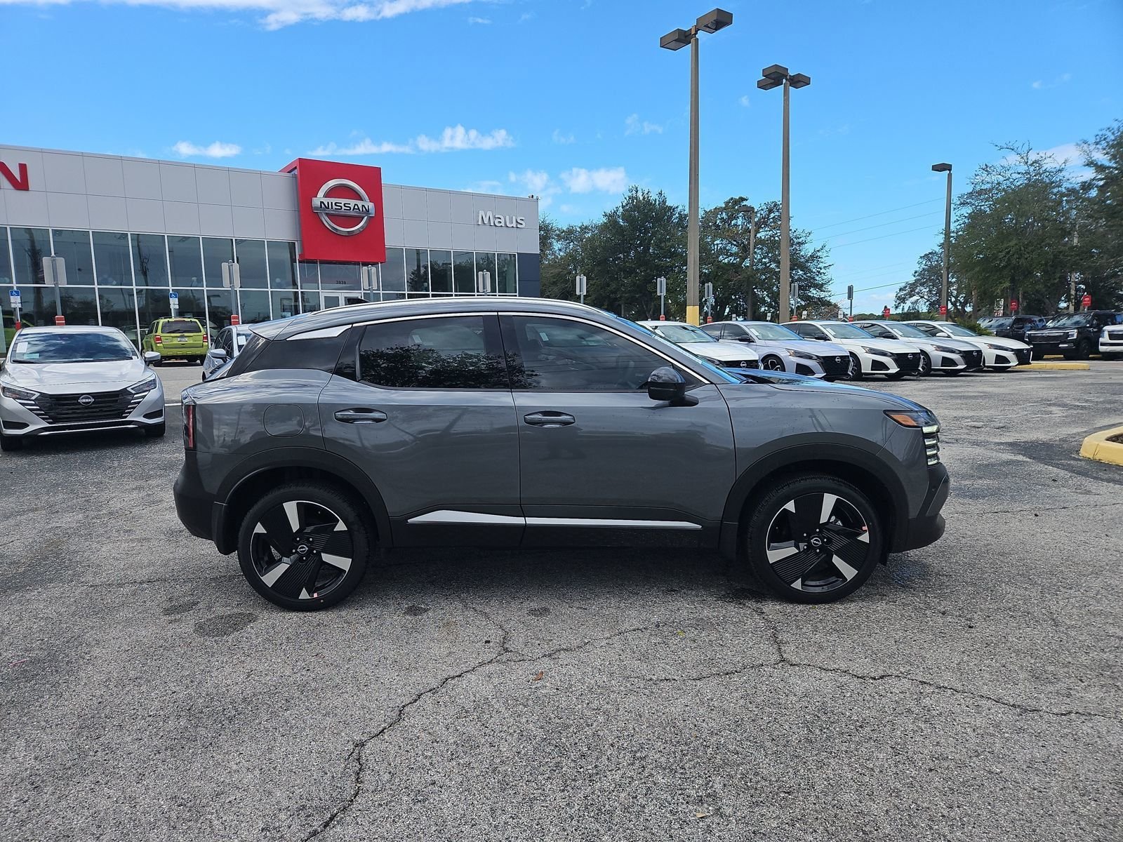 New 2026 Nissan Kicks SR 4D Sport Utility