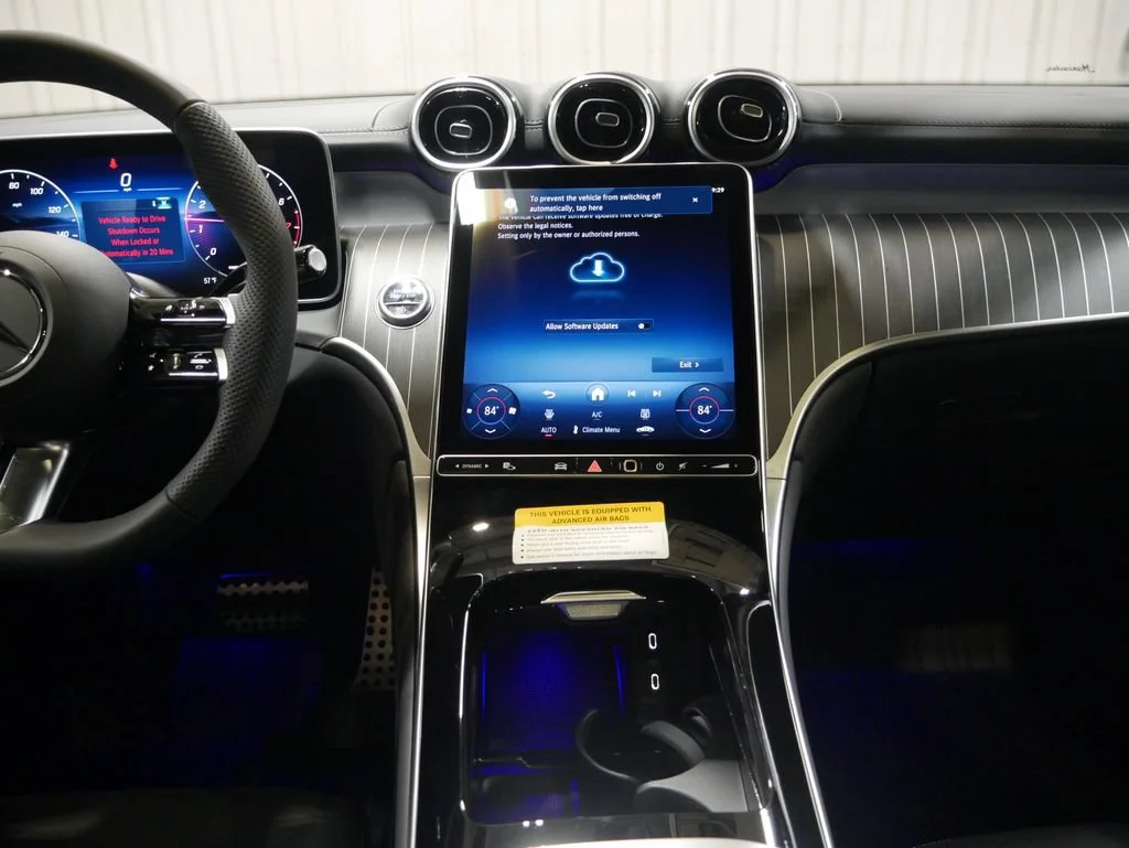 New 2026 Black Mercedes-Benz GLC 300 image 33