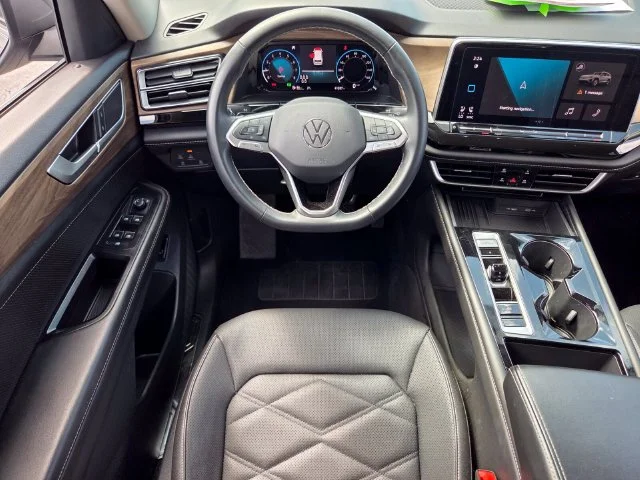 Certified Used 2025 Black Volkswagen 2.0T SE w/Technology image 13