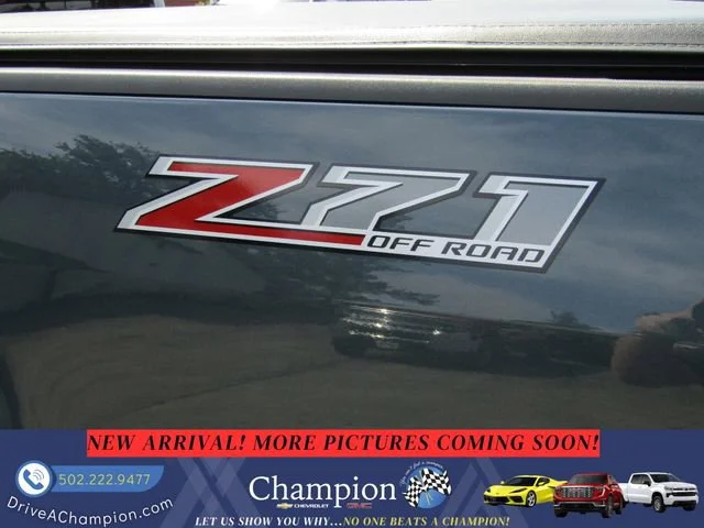 Used 2019 SHADOW GRAY METALLIC Chevrolet 4WD Z71 image 9