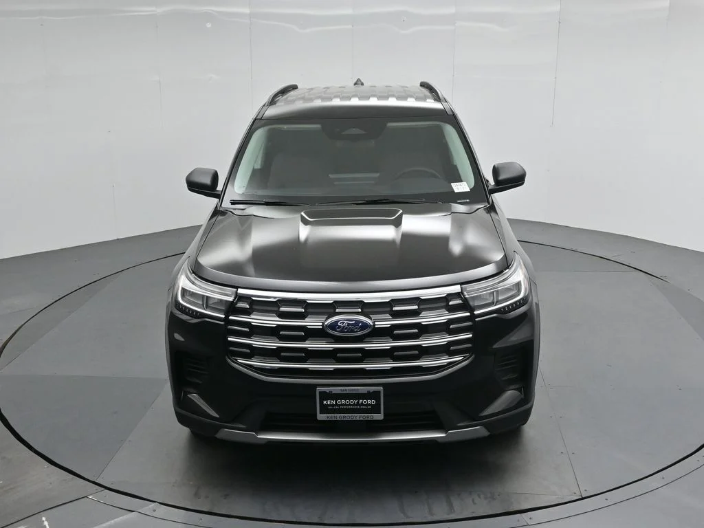 New 2026 Agate Black Metallic Ford Active image 37
