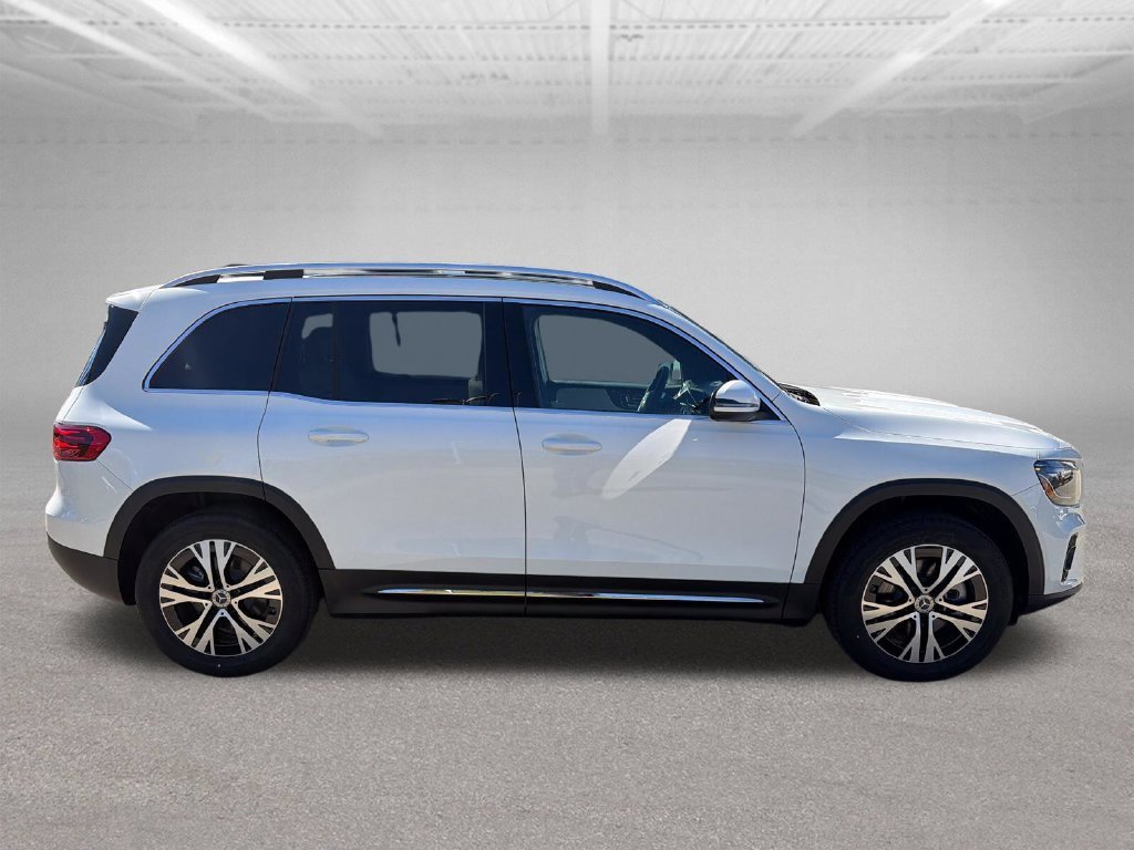 New 2026 Polar White Mercedes-Benz GLB 250 image 10