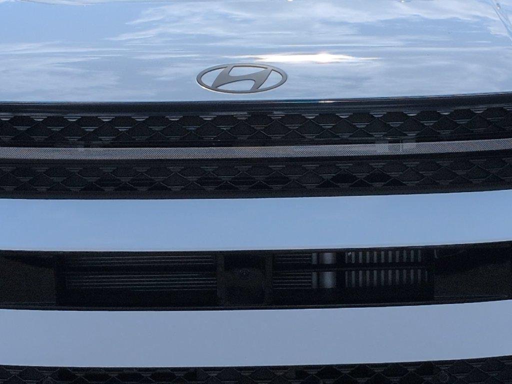New 2027 White Hyundai Calligraphy image 4