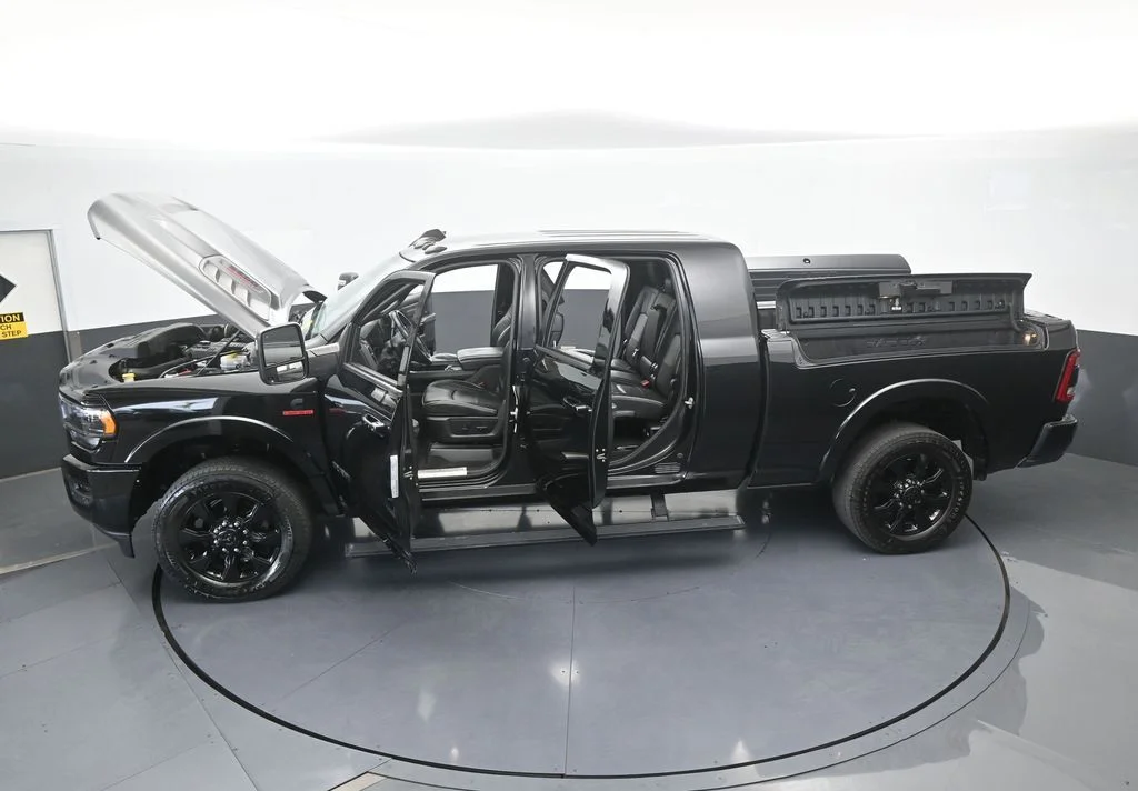 Used 2023 Diamond Black Crystal Pearlcoat Ram Limited image 82