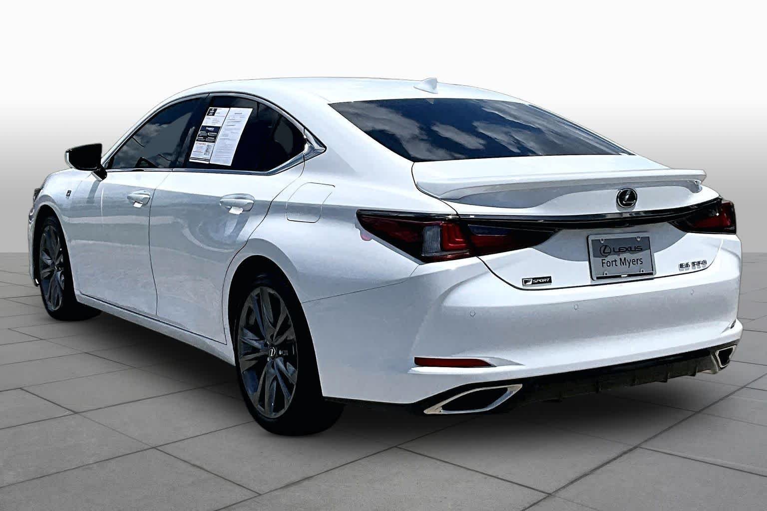 Used 2019 Ultra White Lexus F SPORT image 12