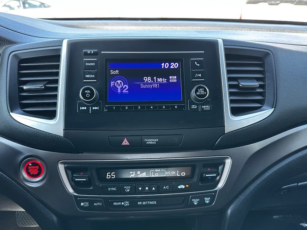 Used 2019  Honda Sport image 25