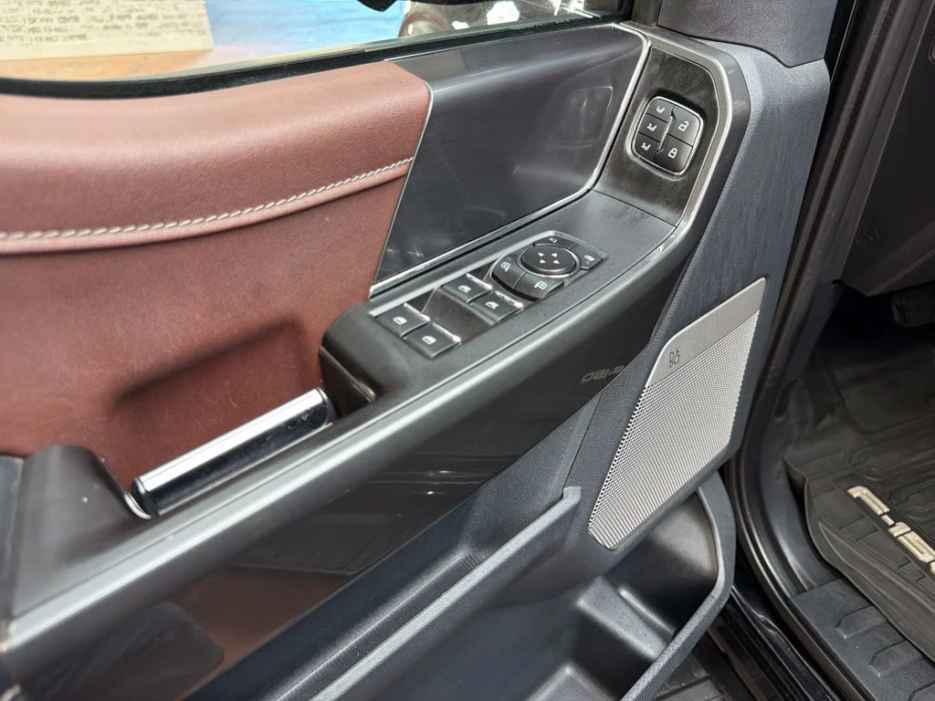 Used 2022 Agate Black Metallic Ford Lariat image 24