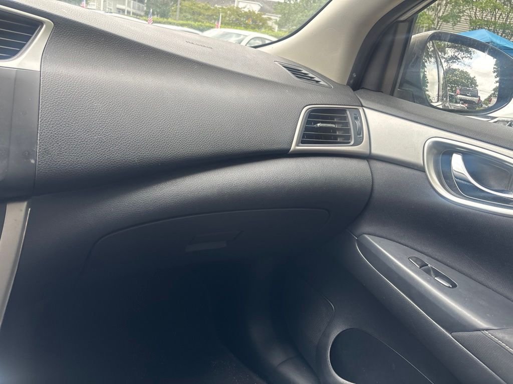 Used 2015 Silver Nissan S image 22