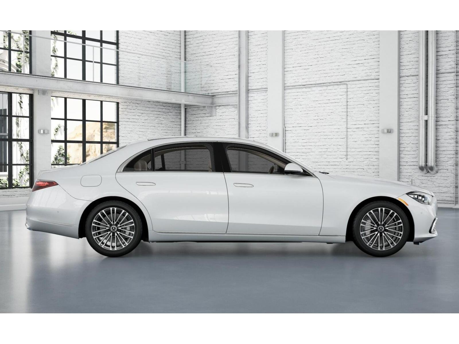 New 2026 MANUFAKTUR Moonlight White Metallic Mercedes-Benz S 580 image 2
