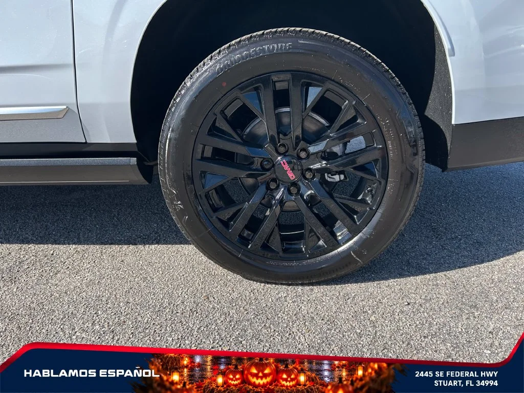 New 2026 Glacier White Tricoat GMC Denali image 9
